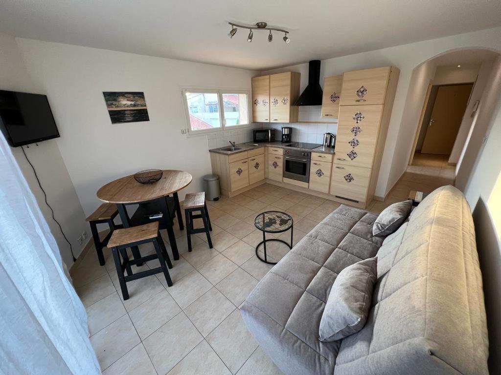Plein Sud, Bel Appartement 20 Metres De La Plage La Capte Hyères Buitenkant foto