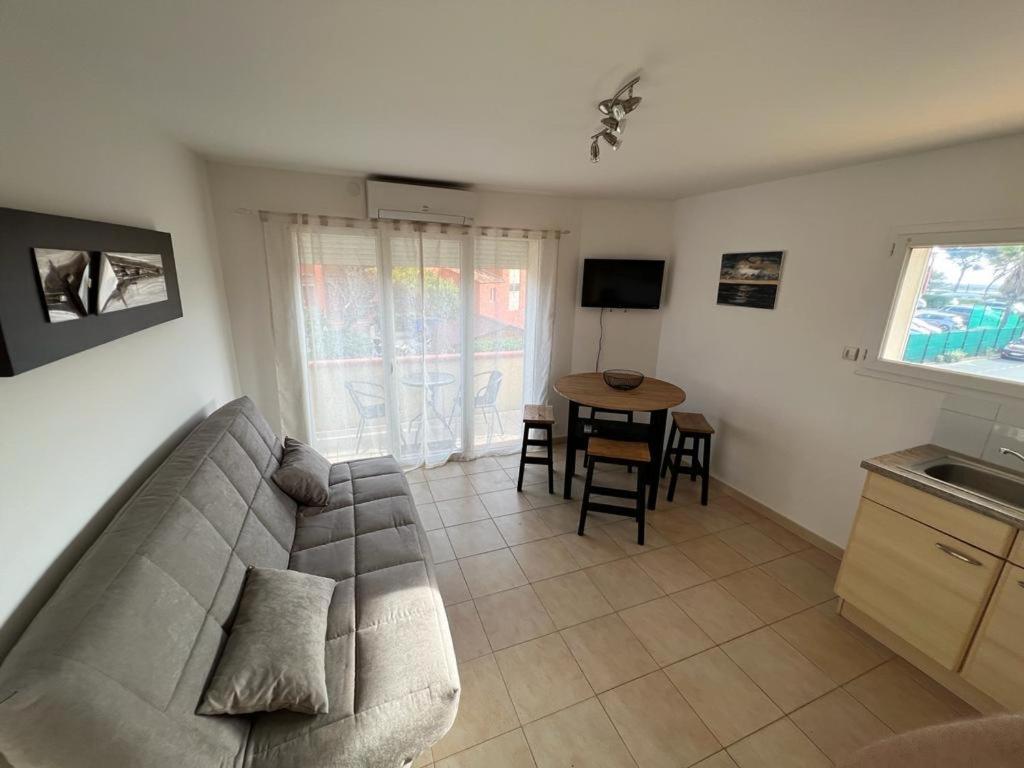 Plein Sud, Bel Appartement 20 Metres De La Plage La Capte Hyères Buitenkant foto